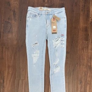 Levi 711 Skinny Jeans